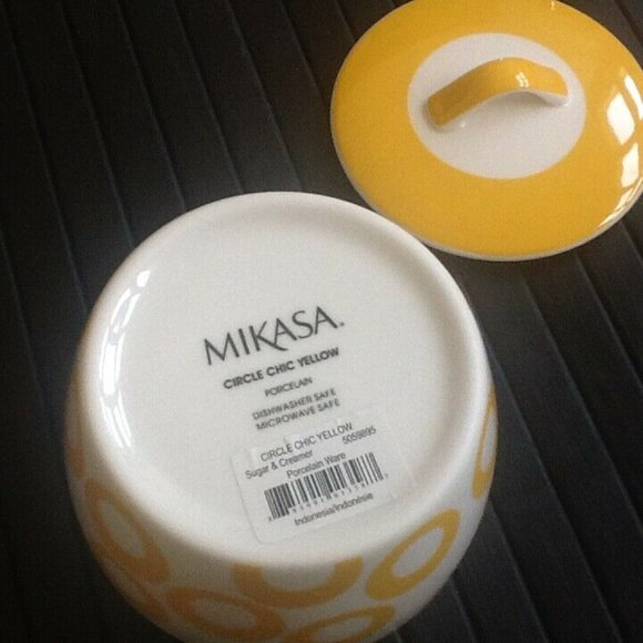 brand new YELLOW & WHITE Mikasa Circle Chic Porcelain Creamer + Covered Sugar - Picture 6 of 9